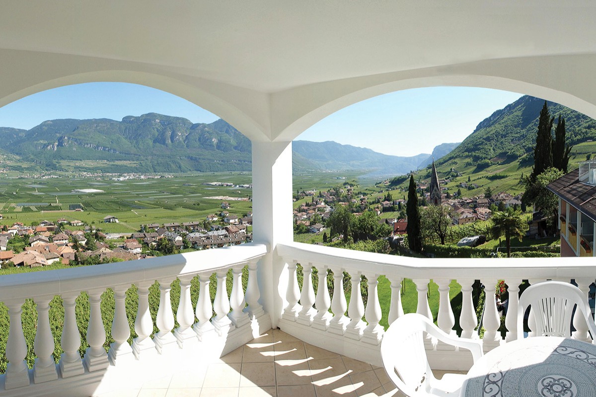 balustrade-110307-a-10-1200x800